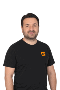 Freigestelltes Porträt von Murat Özdemir aus dem Kundenmanagement Vertrieb bei priomold