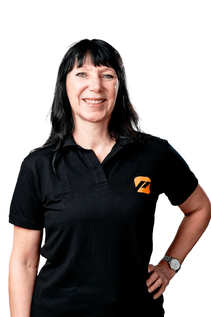 Freigestelltes Porträt von Sandra Kraiss aus der Finanzbuchhaltung bei priomold