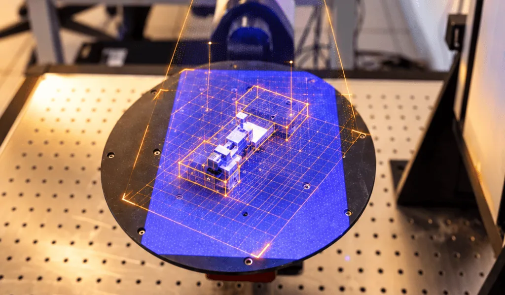 3D-Scan eines Kunststoffbauteils zur Geometrieprüfung in der Standard-QS bei priomold